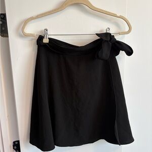 NWOT American Apparel Black Crepe A-Line Wrap Skirt - Size M/L